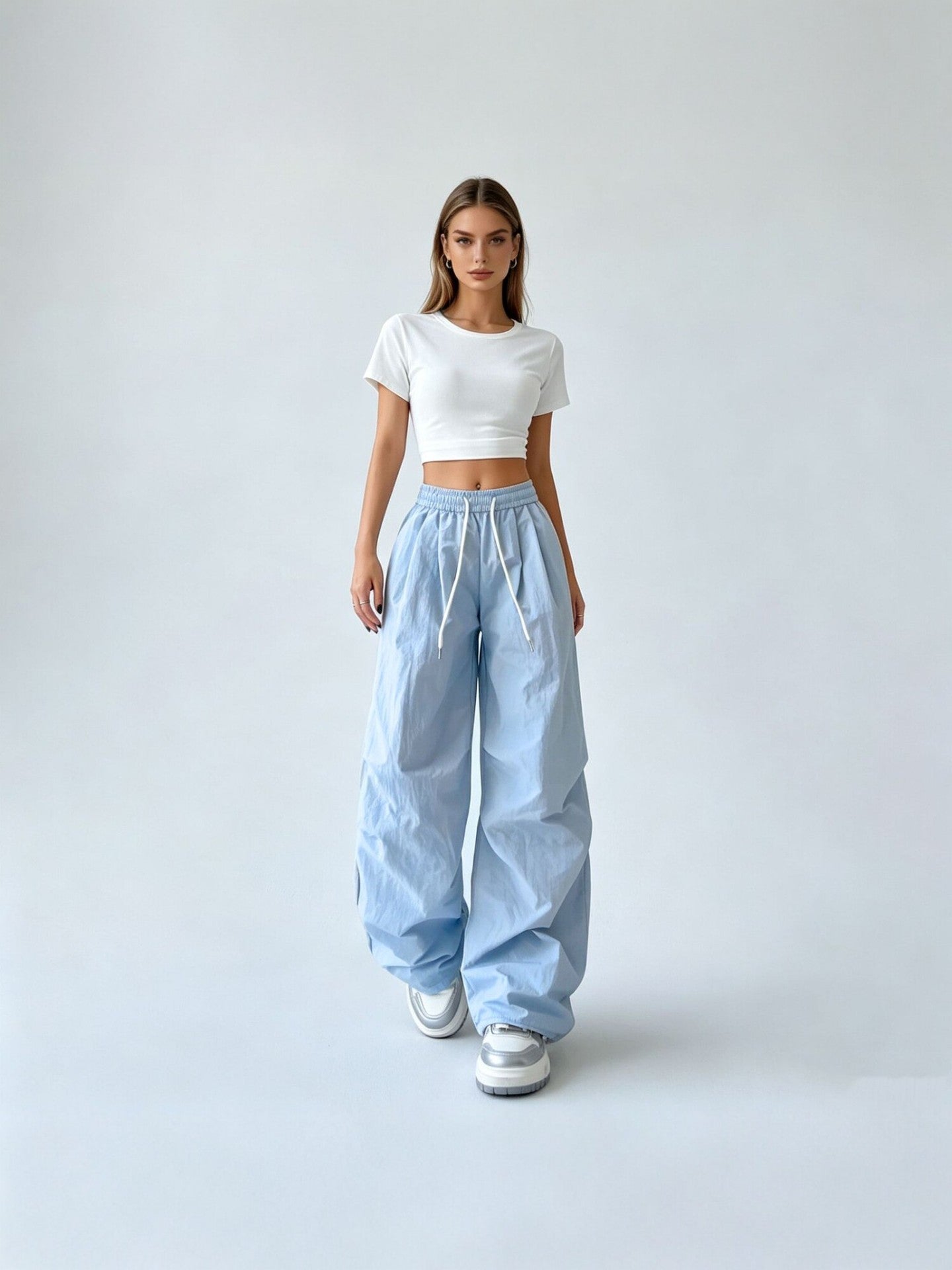 Pantalon de Paratrooper Wide-Leg à séchage rapide pour les femmes avec une taille élastique et un cordon de chargement