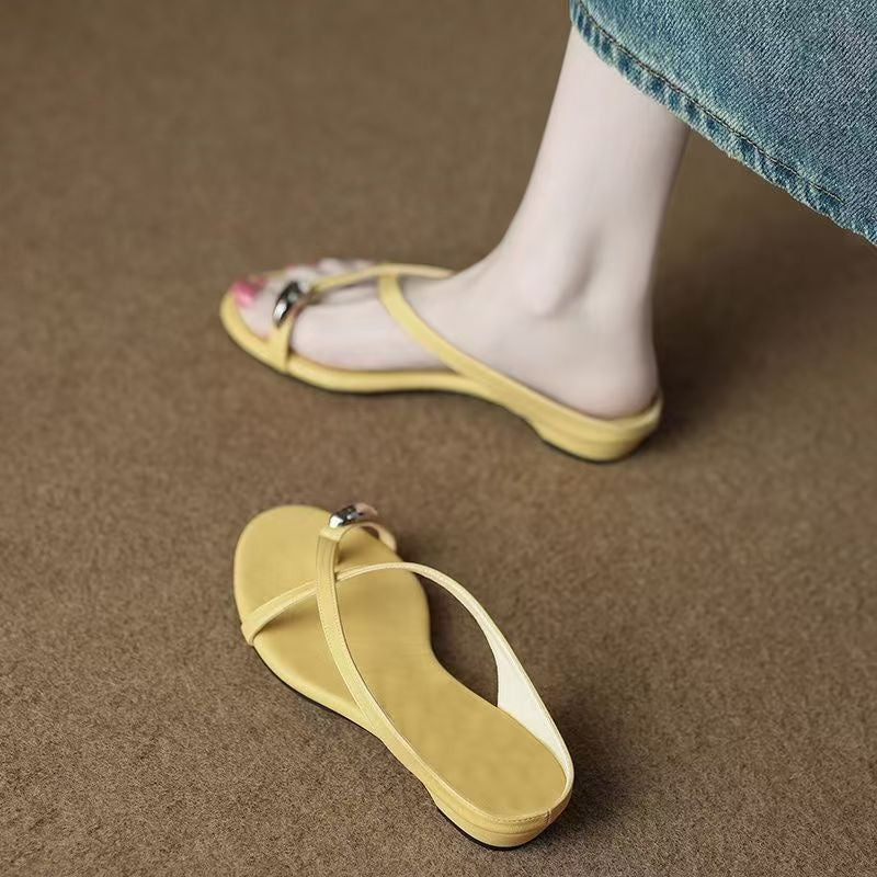 Belles Sandales Non Fatiguantes Parfaites avec des robes d'été
