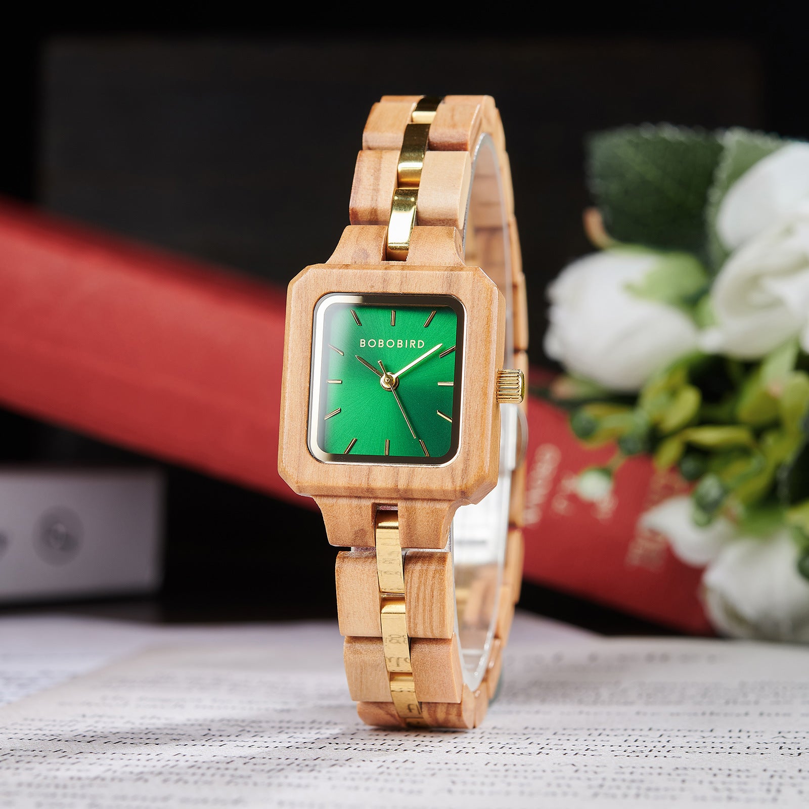 Montres en bois pour femmes à trois couleurs