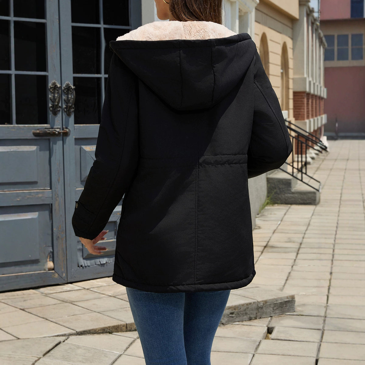 Manteau de coton rembourré mi-longueur à capuchon pour femmes