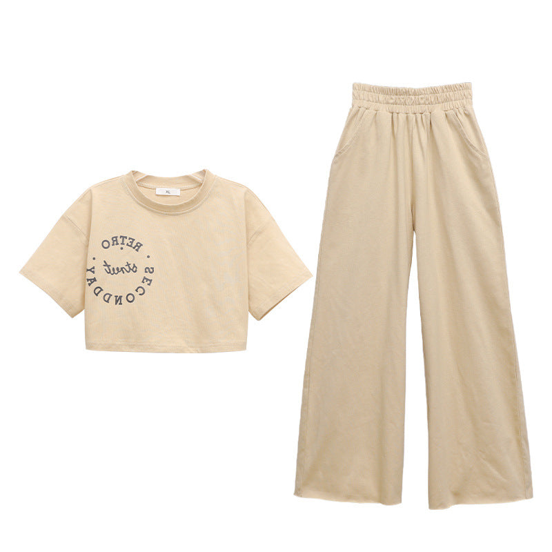 Straight cut short sleeve printed T-shirt wide leg trousers