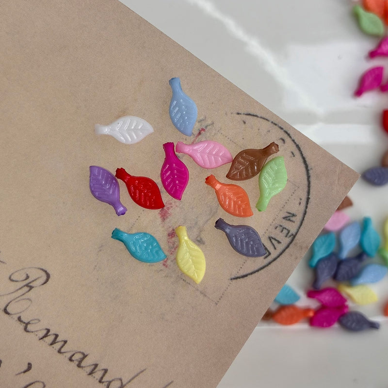 Charms de feuille en acrylique opaque massif