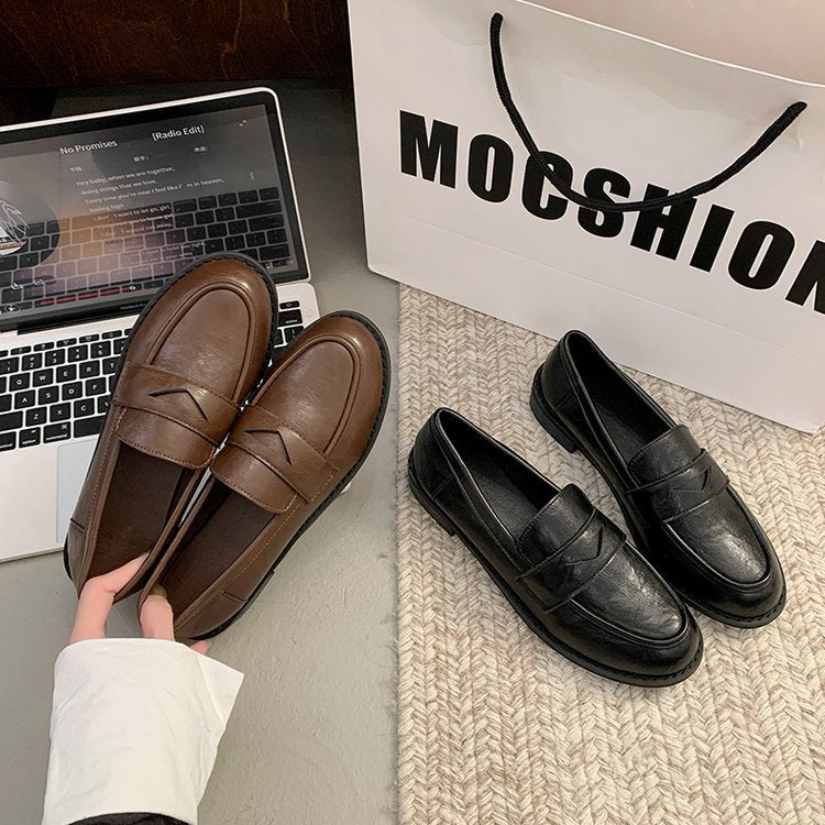 Mocassins plats en cuir doux noir pour femmes