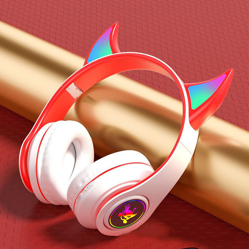 Low Light Mode Foldable Headphones