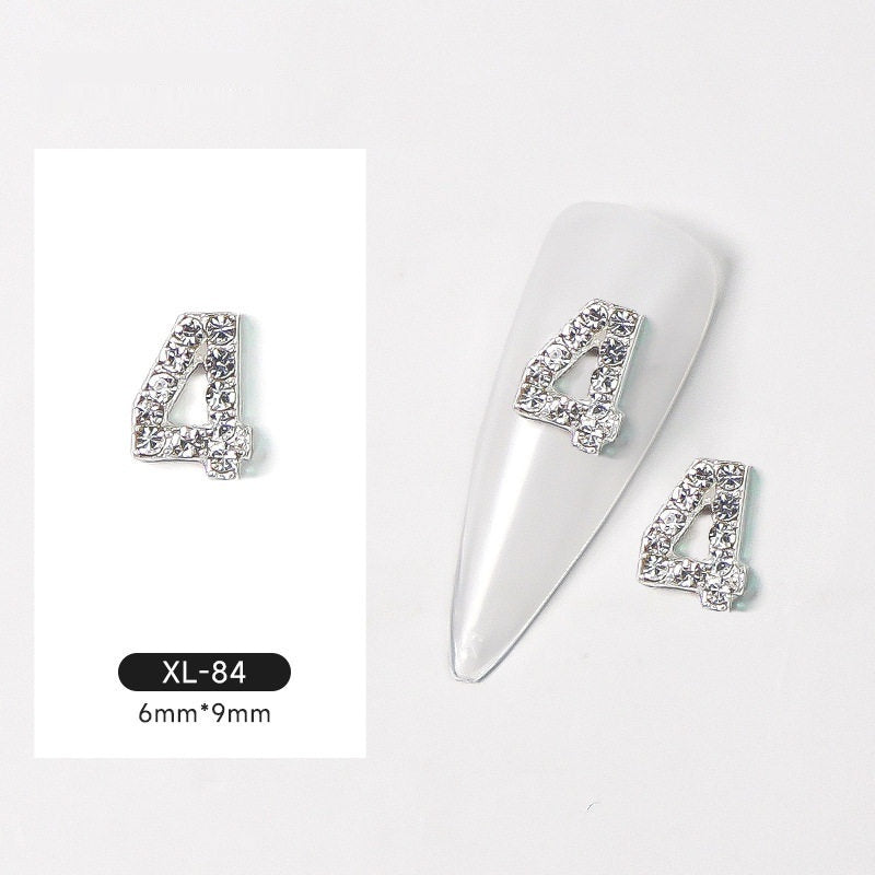 Décoration de clou en alliage de diamant brillant numérique argent