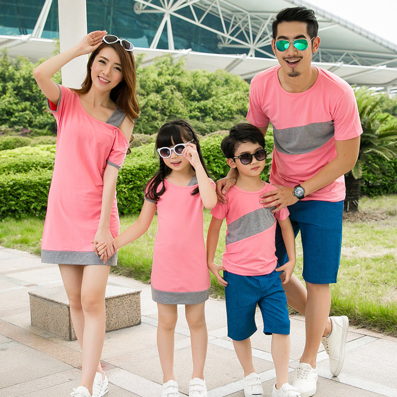 Des combinaisons familiales de style coréen pour les parents et les enfants