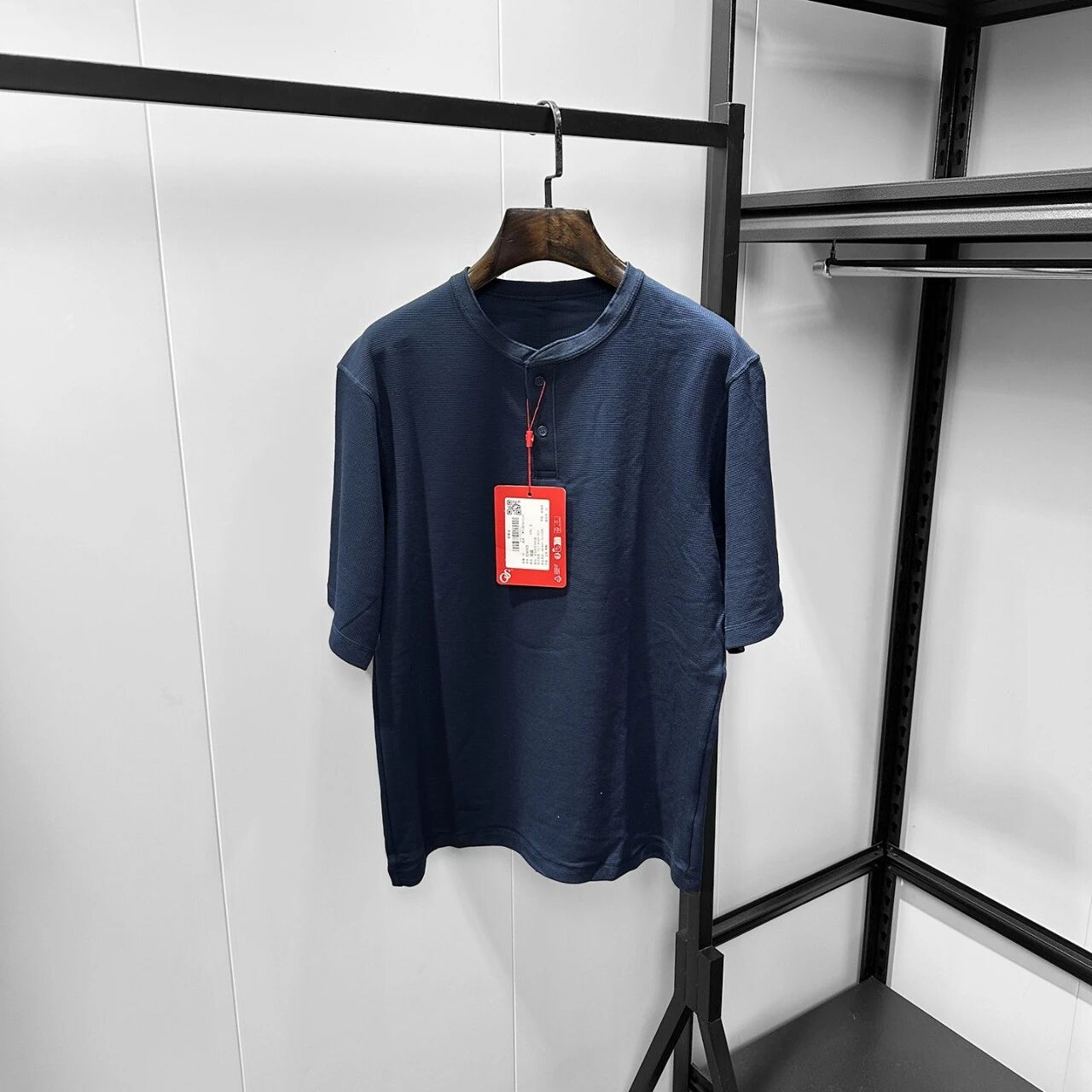 Hommes Couleur solide Waffle Knit Henley T Shirt 2 boutons Placket Short Sleeve Breathable Casu