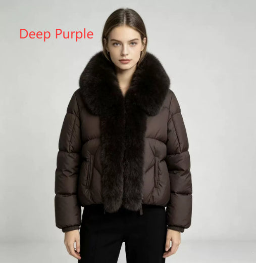Manteau court en coton rembourré avec un panneau de collier en fausse fourrure