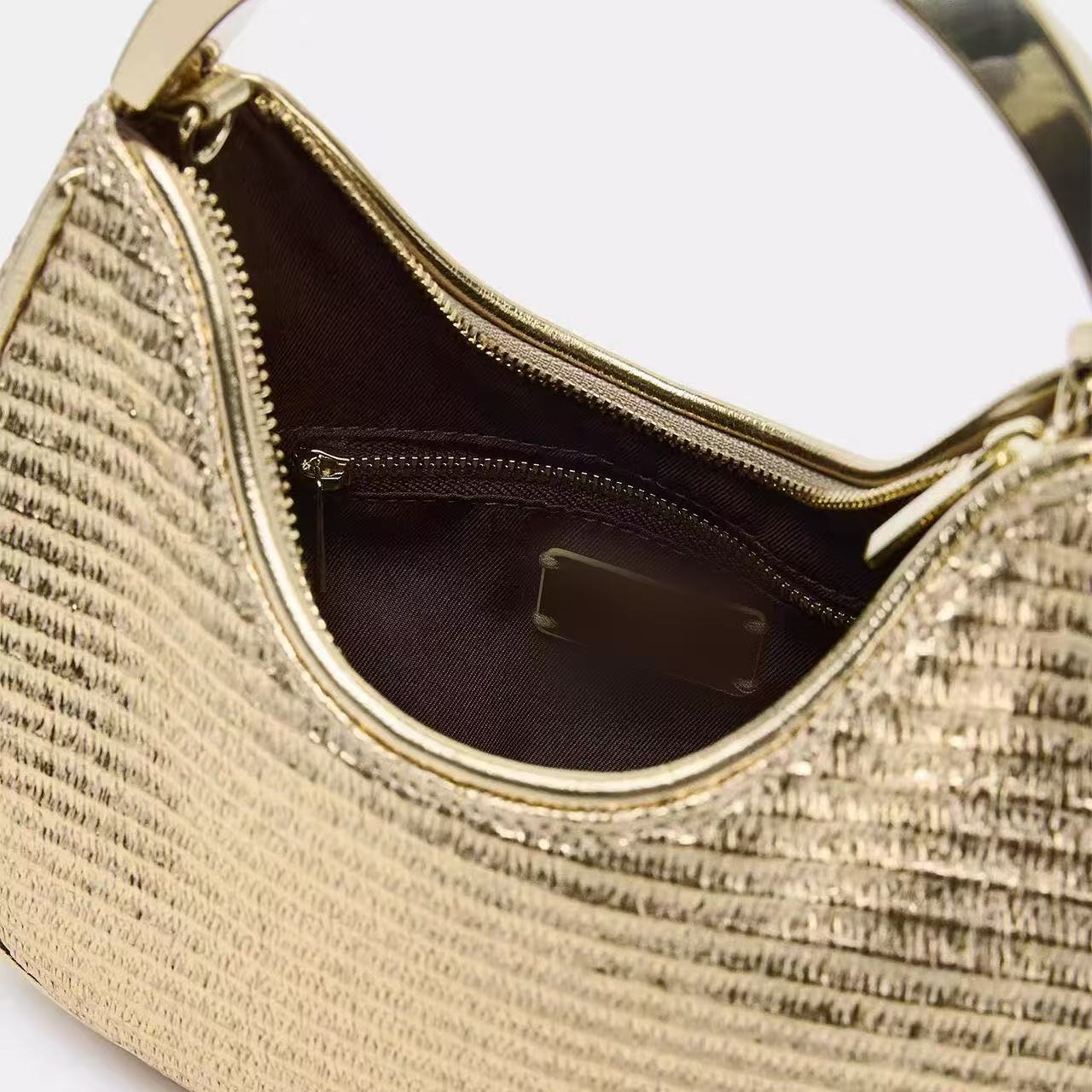 Sac de corps en chaîne tissé pour femmes avec poignée en métal