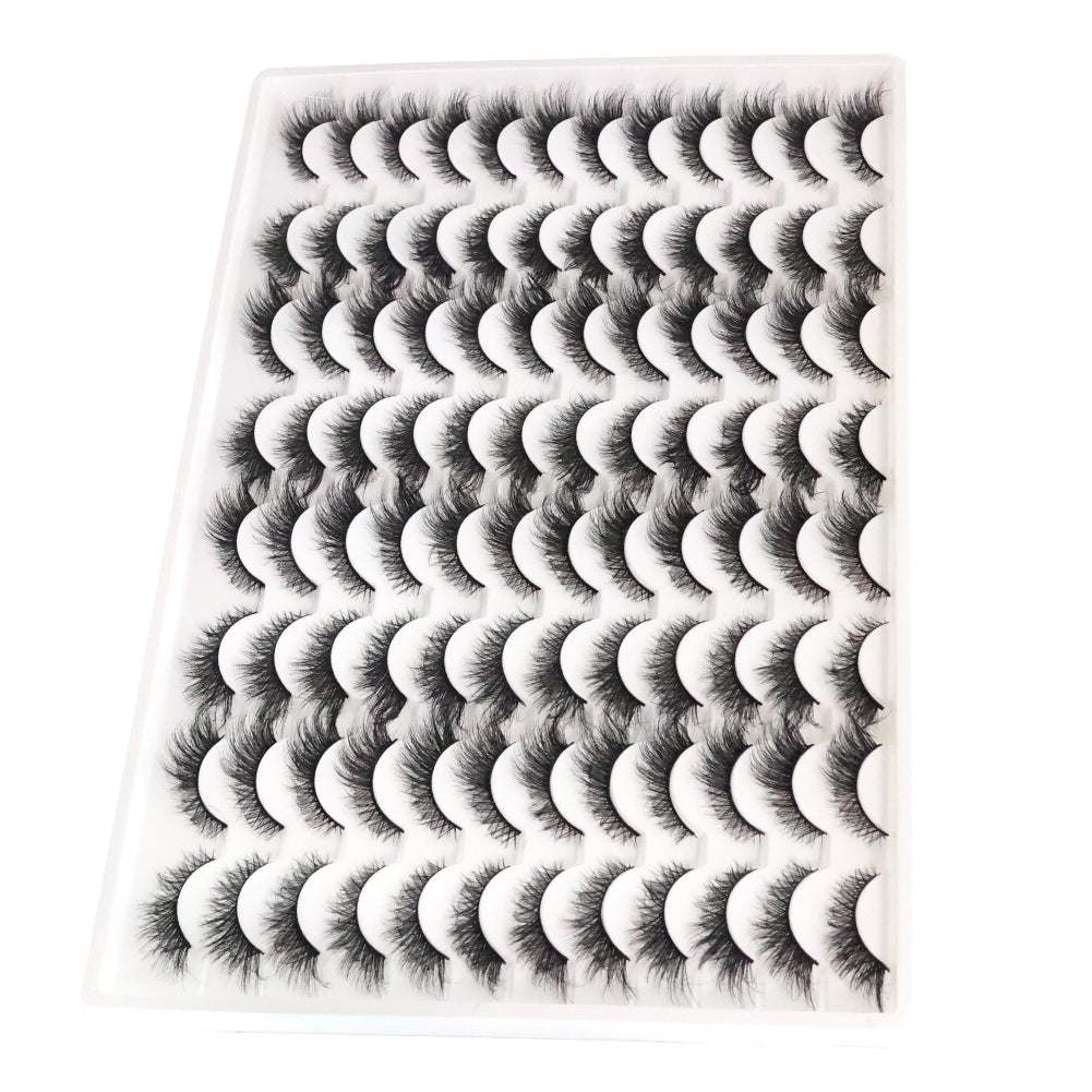 Les faux cils 3D sont multicouches