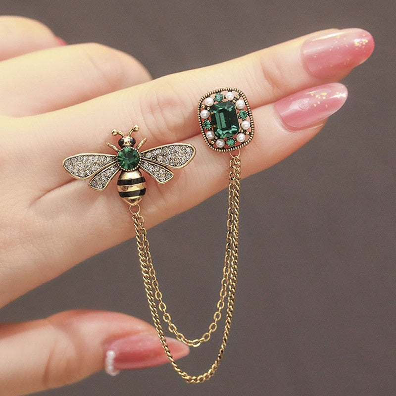Little Bee Tassel Brooch Retro Personnalité Chain