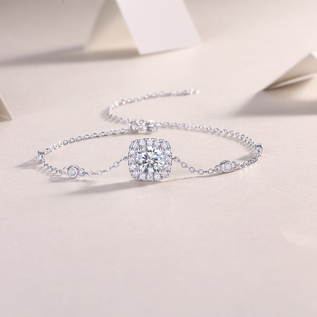 S925 Argent 2.2g 1ct Bracelet en halo moissanite