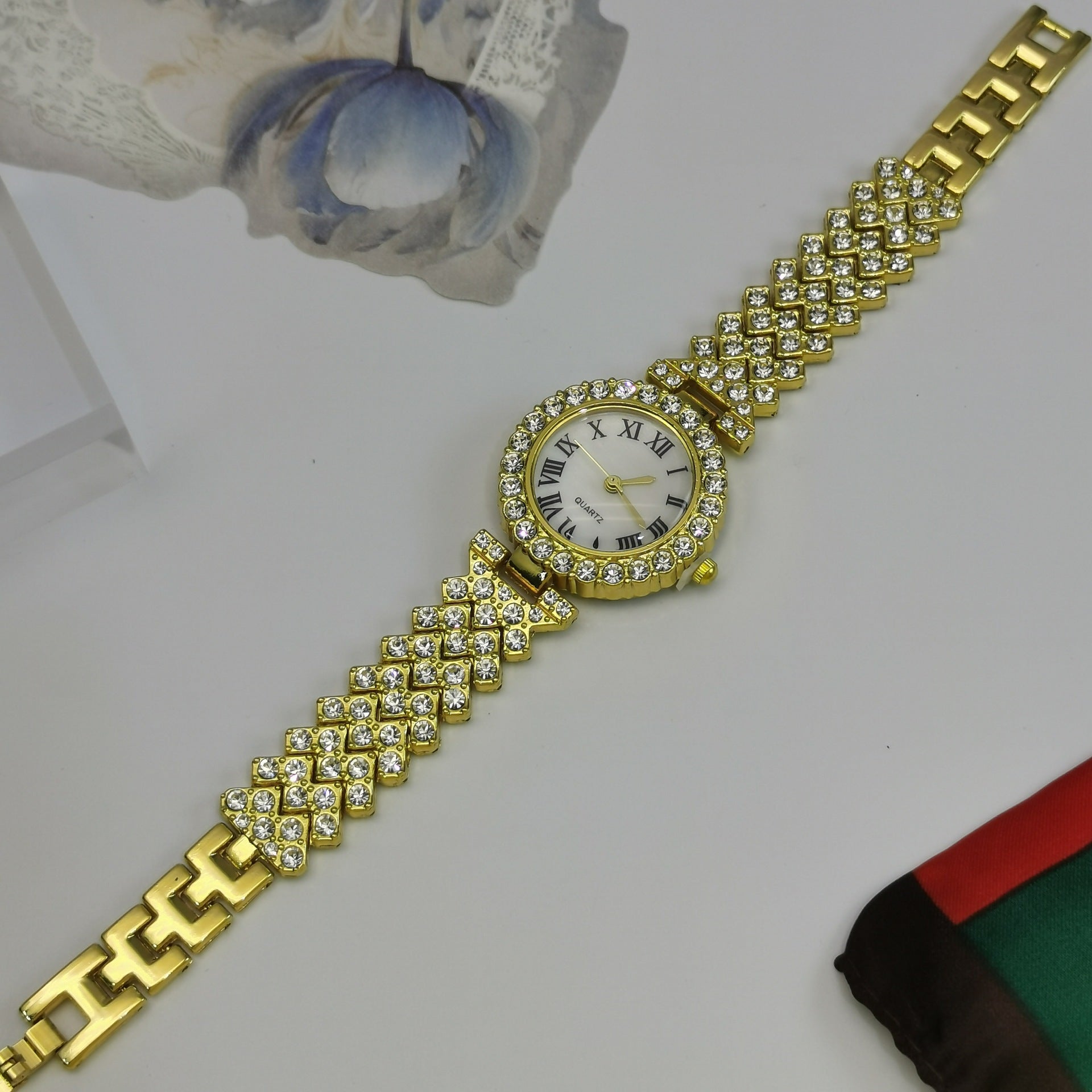 Fashion Business Versatile Diamond Starry Sky Quartz Bracelet de montre pour les femmes