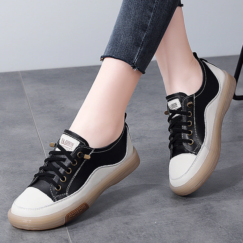 Sneakers occasionnels polyvalents à l'extérieur des femmes