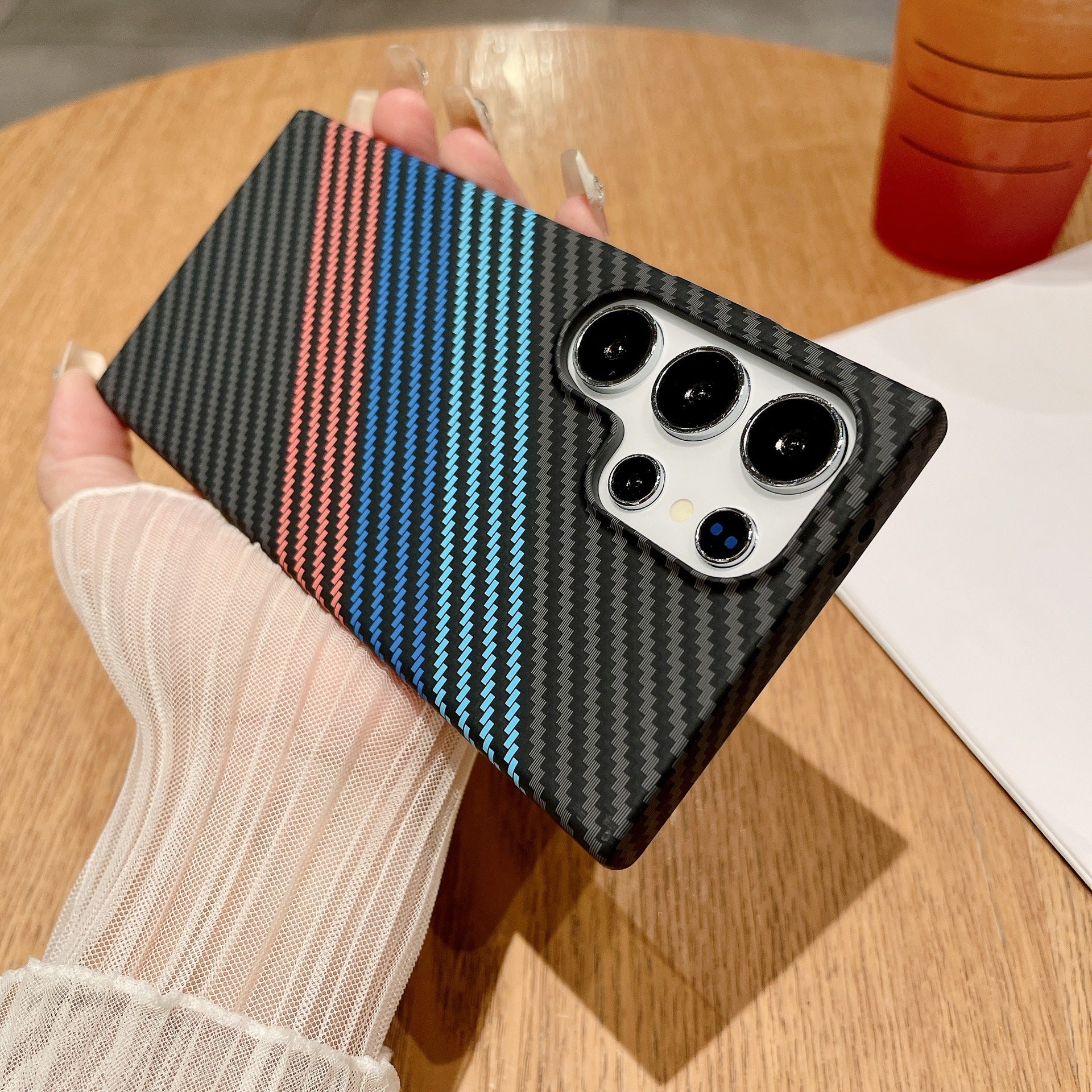 Boîtier de téléphone dur magnétique S23U intégré