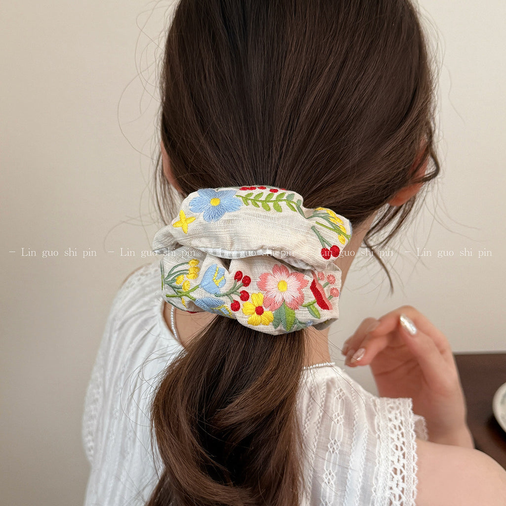 Retro Pastoral-style Flower-embroidered Scrunchie for Buns and Ponytails Hair Accessory