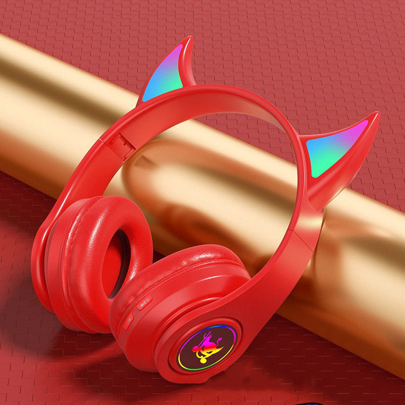 Low Light Mode Foldable Headphones