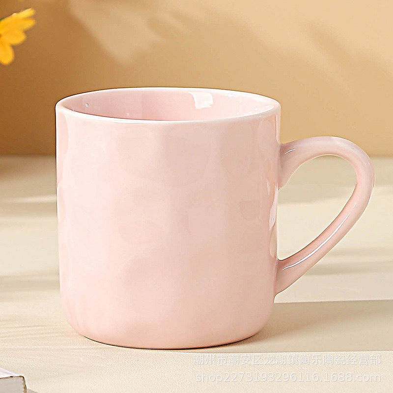 Élégante tasse en céramique à la main