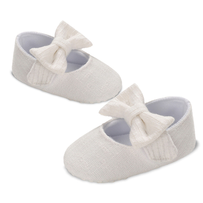 Chaussures bébé tricotées en laine