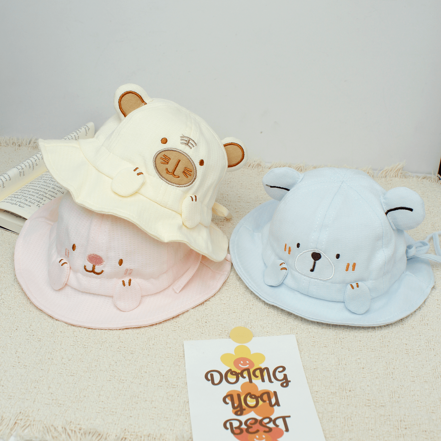 Chapeau de voile rond décoré de dessin animé pour enfants avec une apparence mignonne et douce