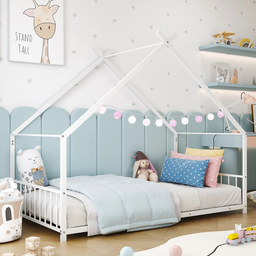 Maison de lit plat blanc en forme avec garde-corps latéraux Lit de fer pour enfants jumeaux