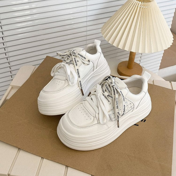 Femmes Double Dentelle Platform Sneakers Détail piquant Chunky Épaisseur Semelle Skate Chaussures Minimali