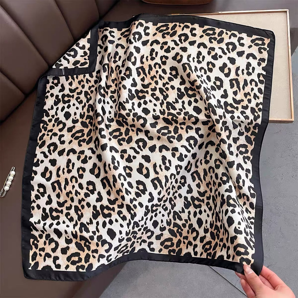 Écharpe carrée femmes Modeable petit mouchoir 70cm