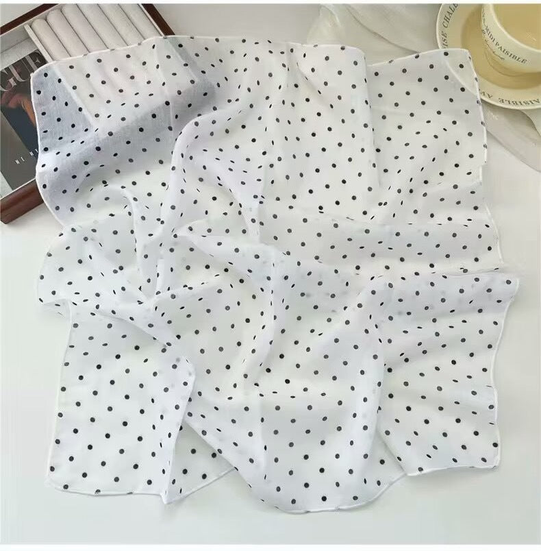 Écharpe de soie florale fraîche et délicate de style coréen