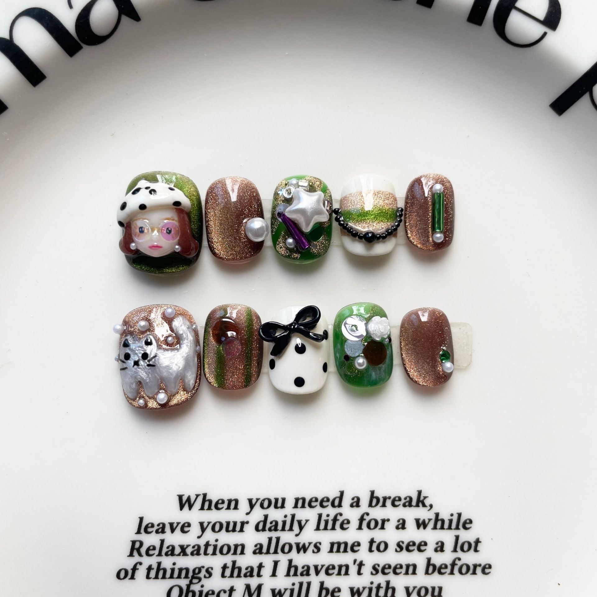 Cute Cat-eye Court Prêt-à-porter Conseils pour ongles