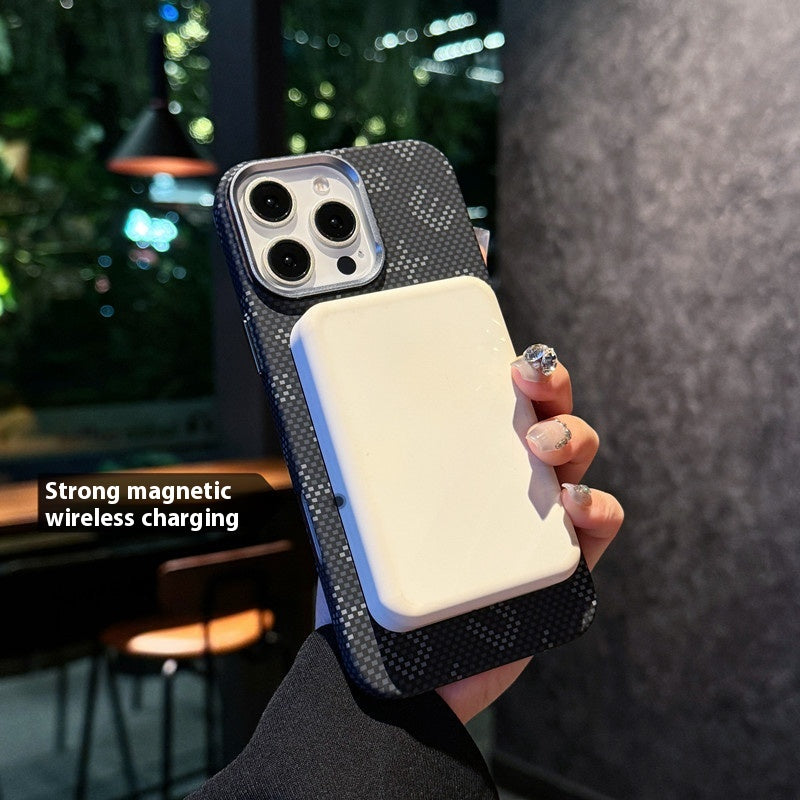 Boitier de téléphone à aspiration magnétique en fibre de carbone luminescente créative