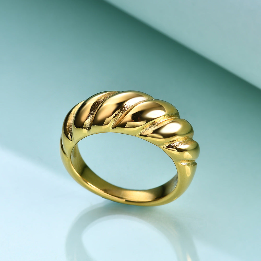 European And American Creative Retro Simple Titanium Steel Casting Twist Personnalité Pain