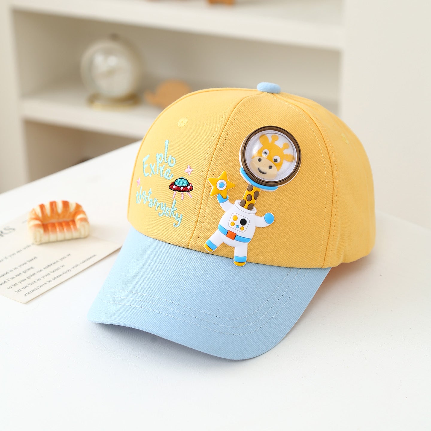 Printemps et été L'espace pour enfants Giraffe multicolore mignon et fashionable Casquette de baseball F