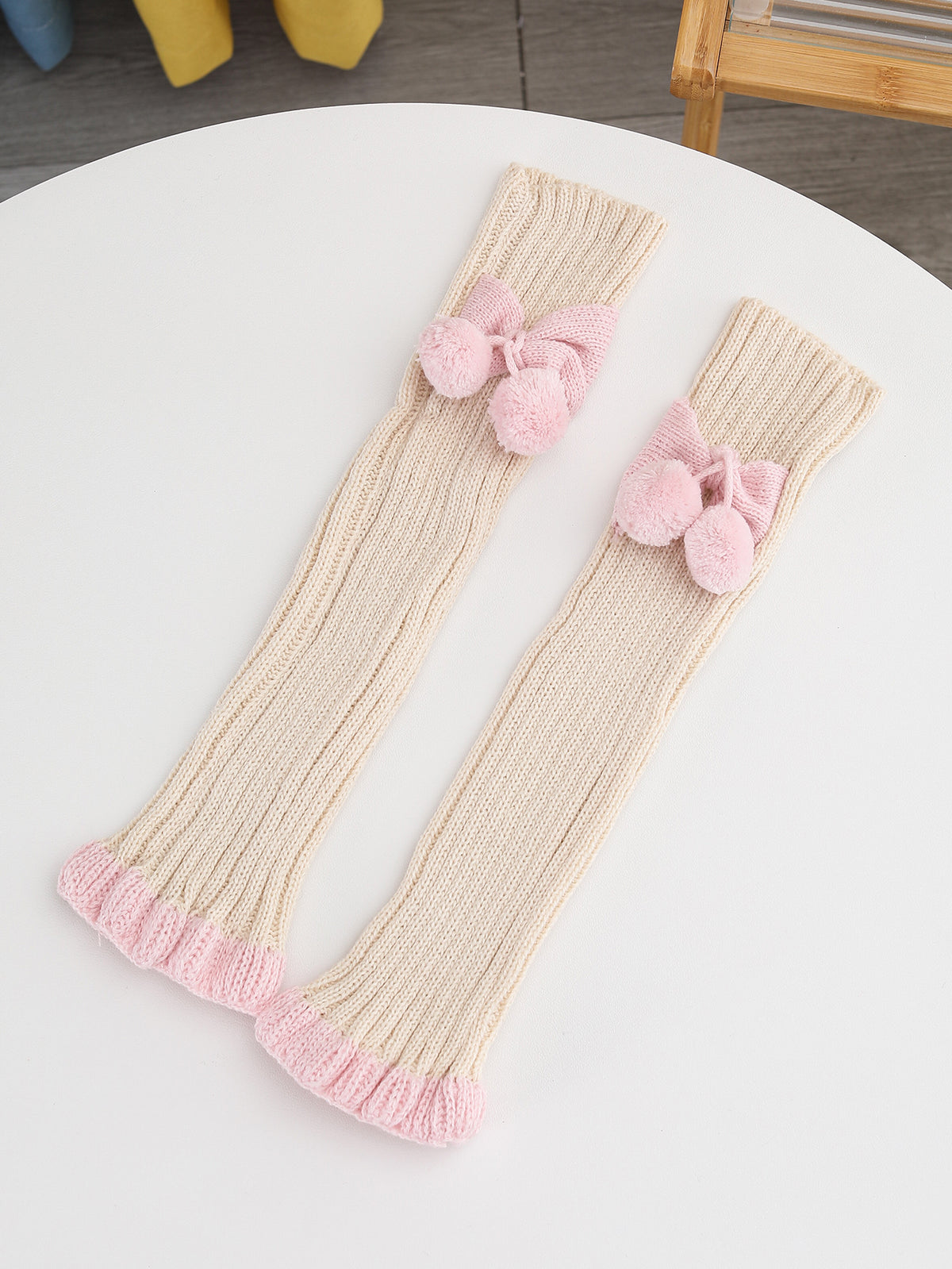 Chaussettes tricotées Sweet Bow femmes mignon Pom-Pom rose blanc bloquant la couleur pile pointue sur-