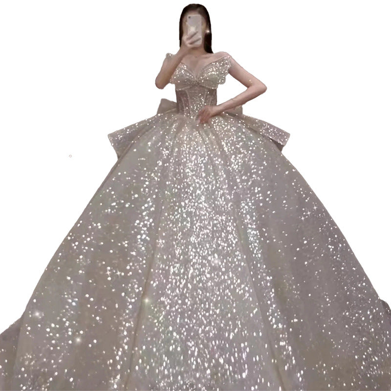 Robe de mariée rétro de l'industrie à une épaule longue traînée