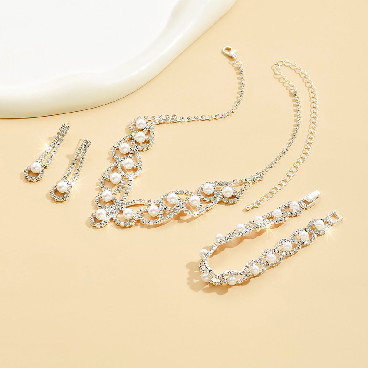 Boucles d'oreilles en perles douces et élégantes