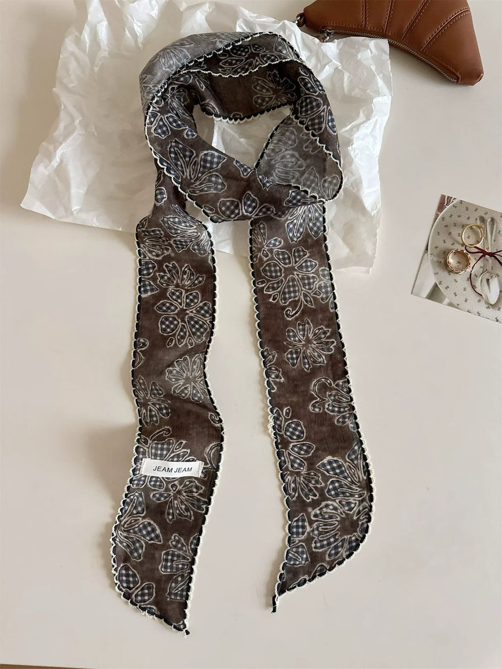 Style coréen Rétro Floral longue écharpe en soie