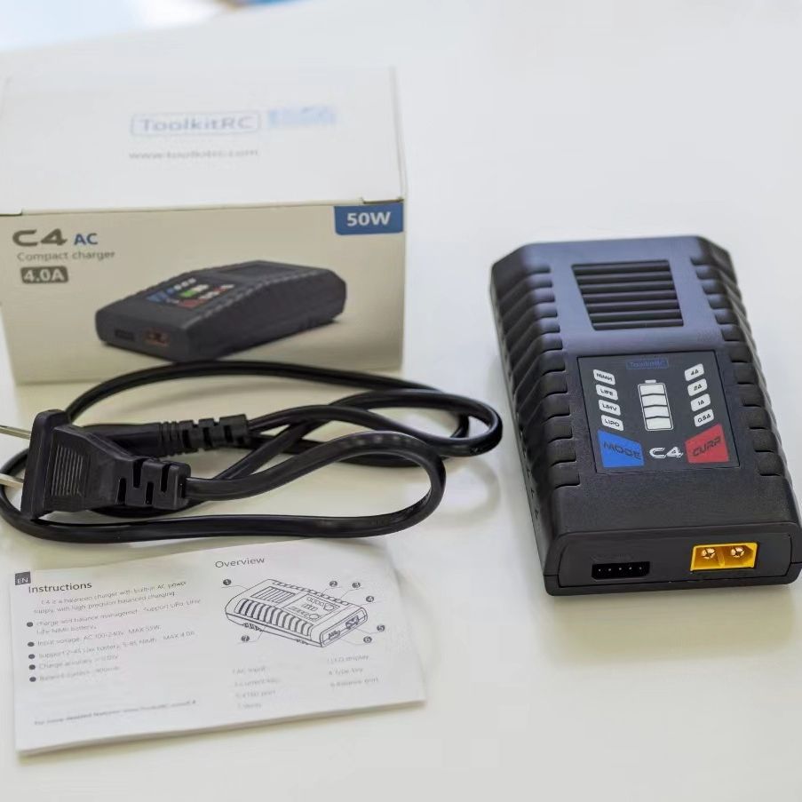 50W 4A ToolkitRC C4 UAV LiPo LiHv LiFe Chargeur d'équilibre simple