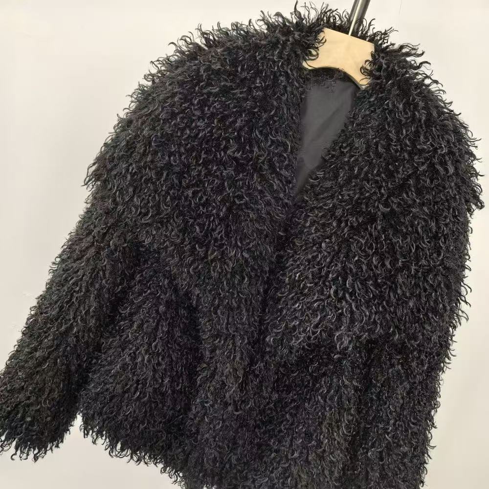 Sophistiqué élégant et versatile manteau de faux-fur en cisaillement avec un grand lapel