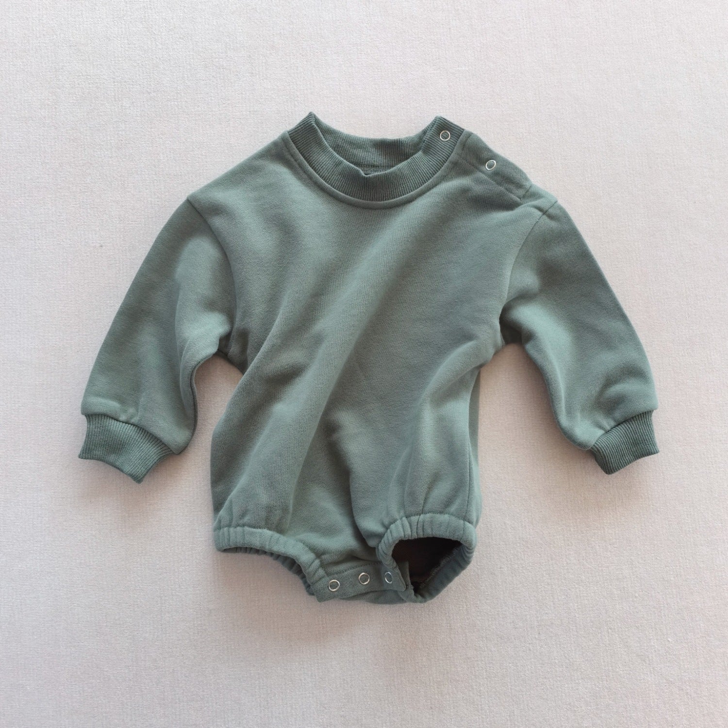 Robe à manches longues en coton massif