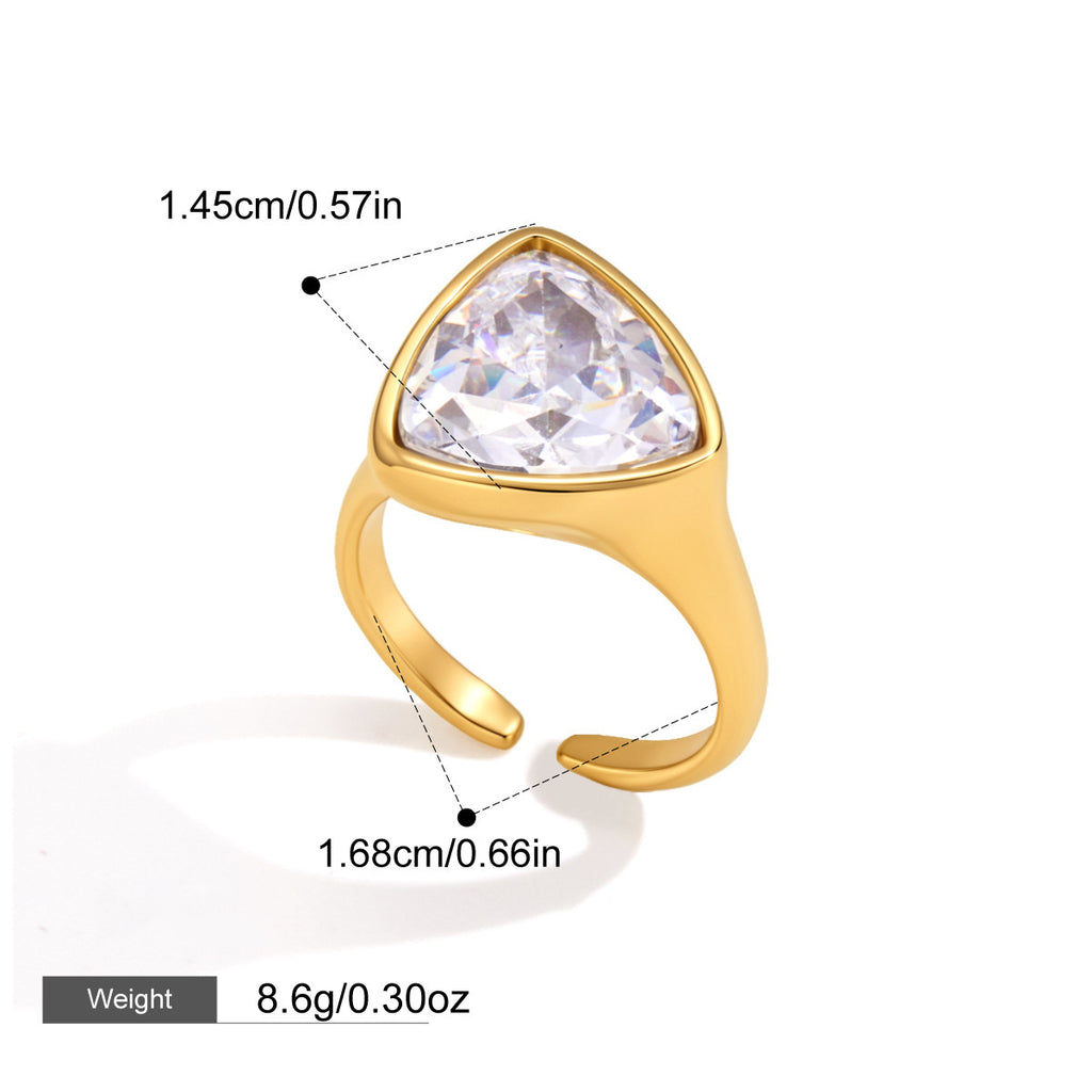 Anneau triangulaire en acier au titane avec niche Zircon et haut de gamme