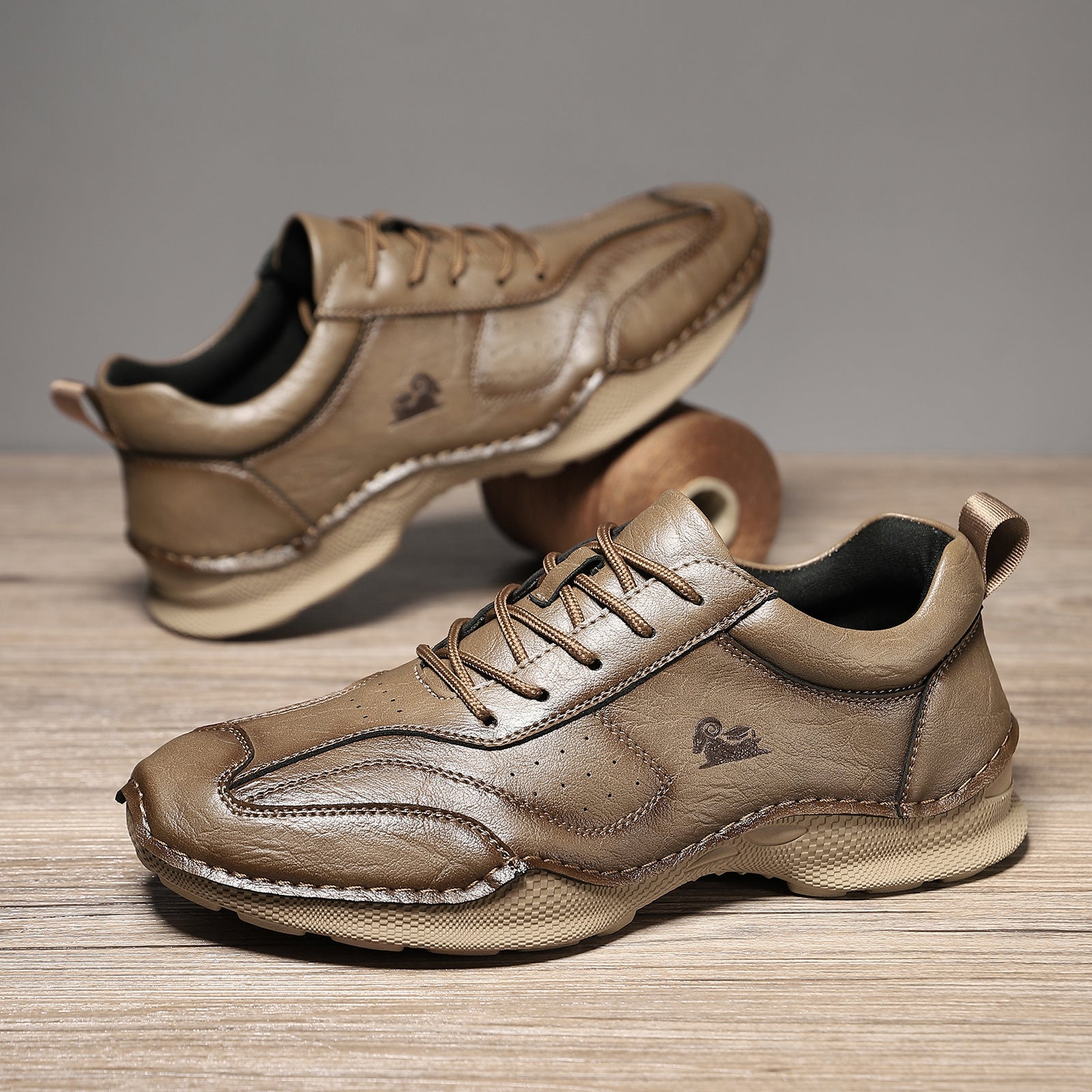 Chaussures décontractées en cuir plat pour hommes