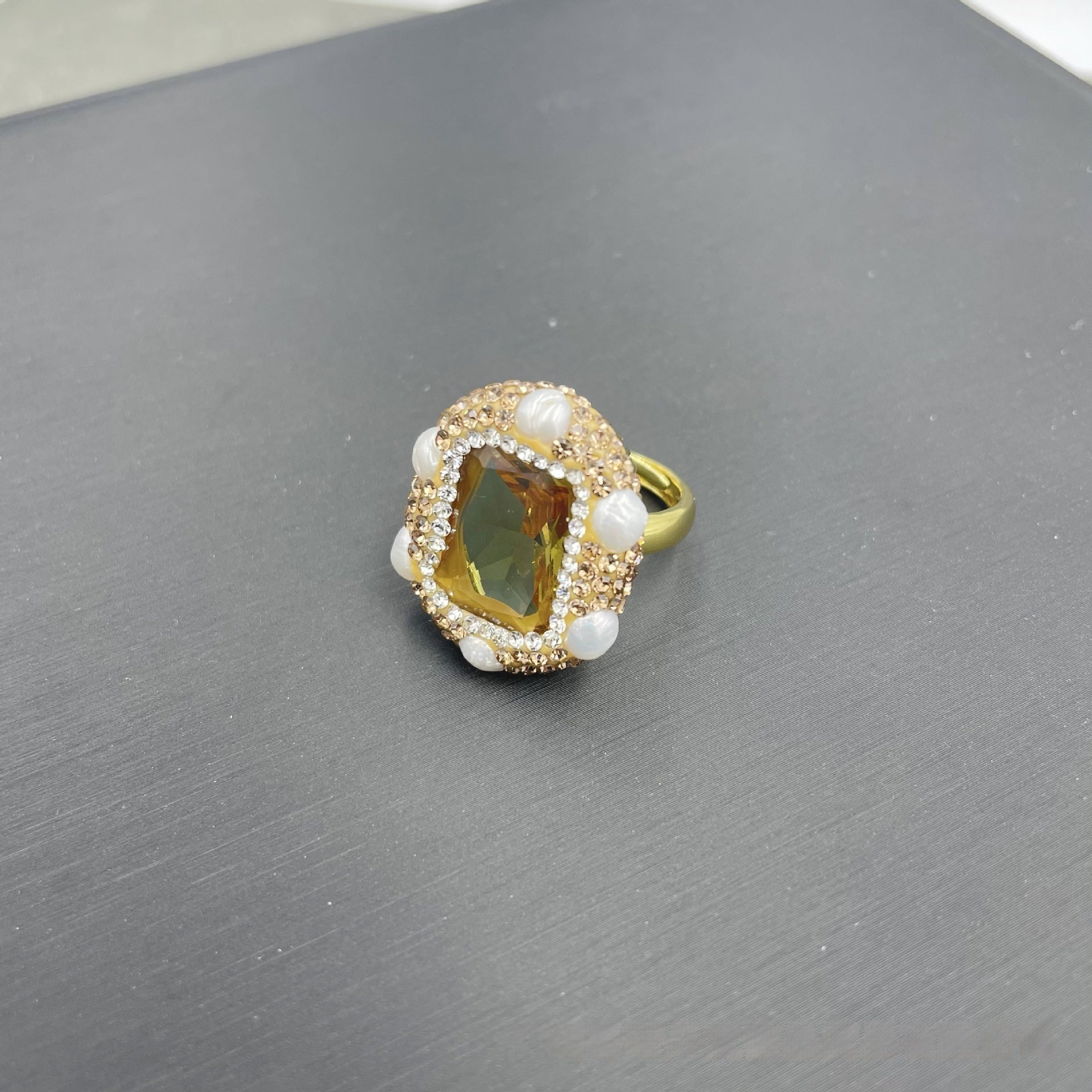 Bijoux en pierre photosensible de style européen américain et français