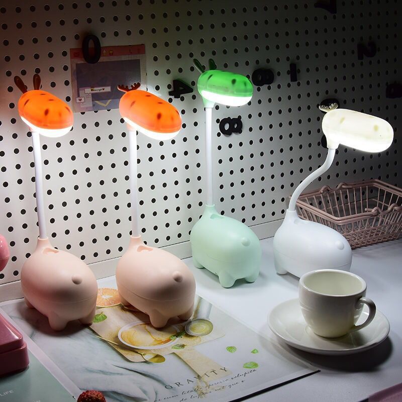 Apprendre à plier et charger les lampes de bureau de protection des yeux