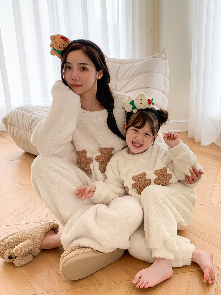 Vêtements parent-enfant Mode Coral d'hiver Velvet Maison Porter Pajama costume