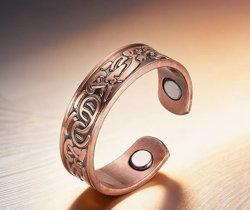 Anneau de croix magnétique tendance