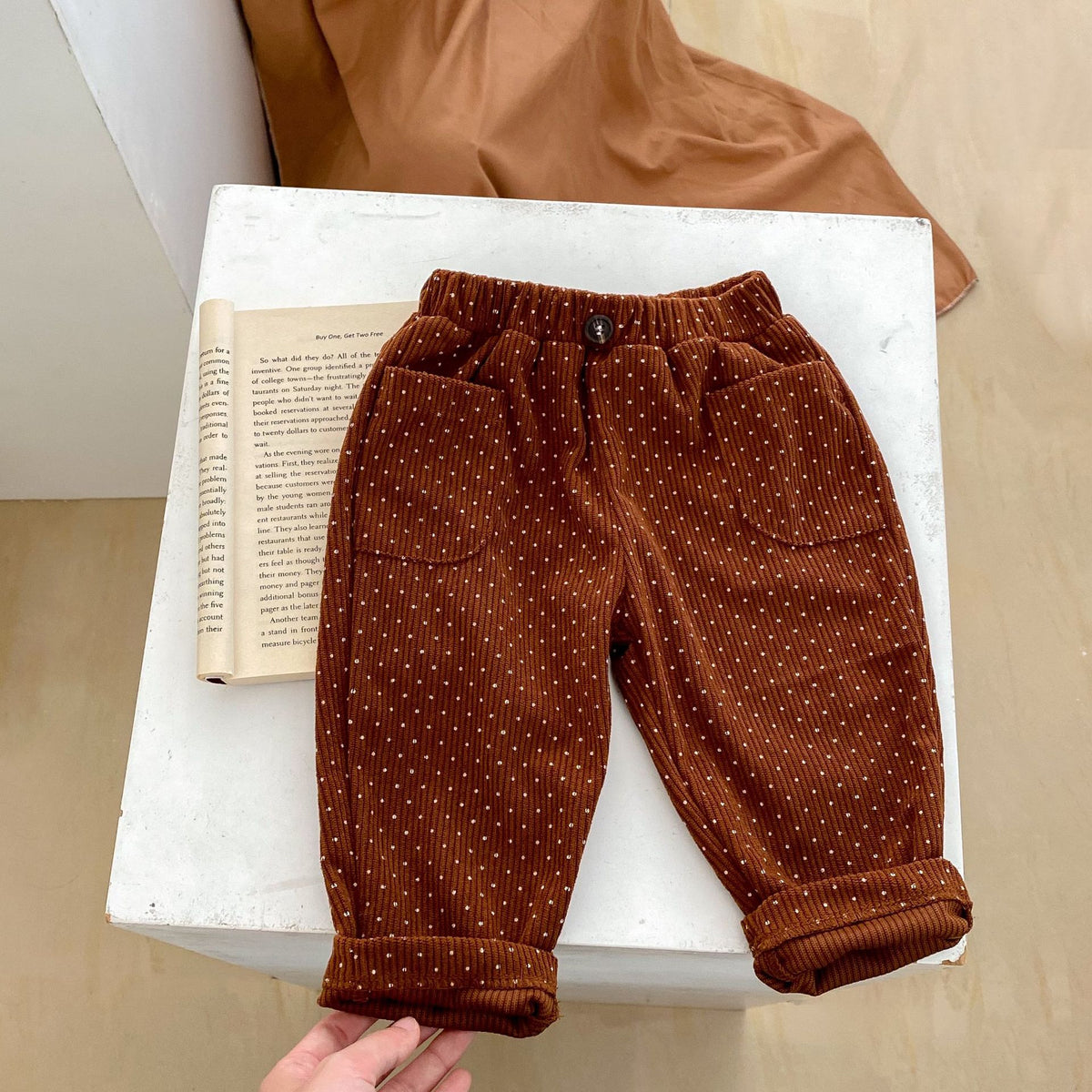 Pantalons à l'occasion de la corduroy imprimée