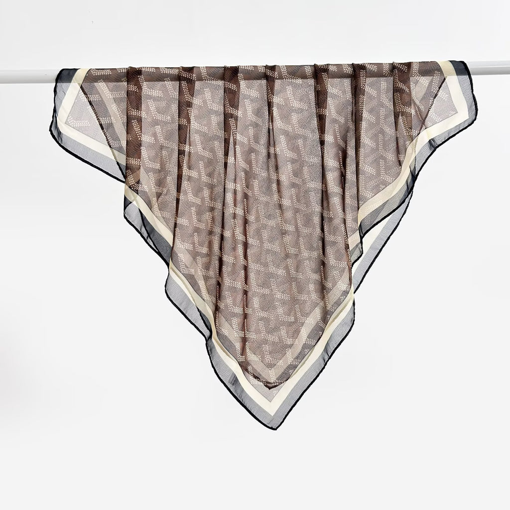 Écharpe mince imprimée versatile carrée