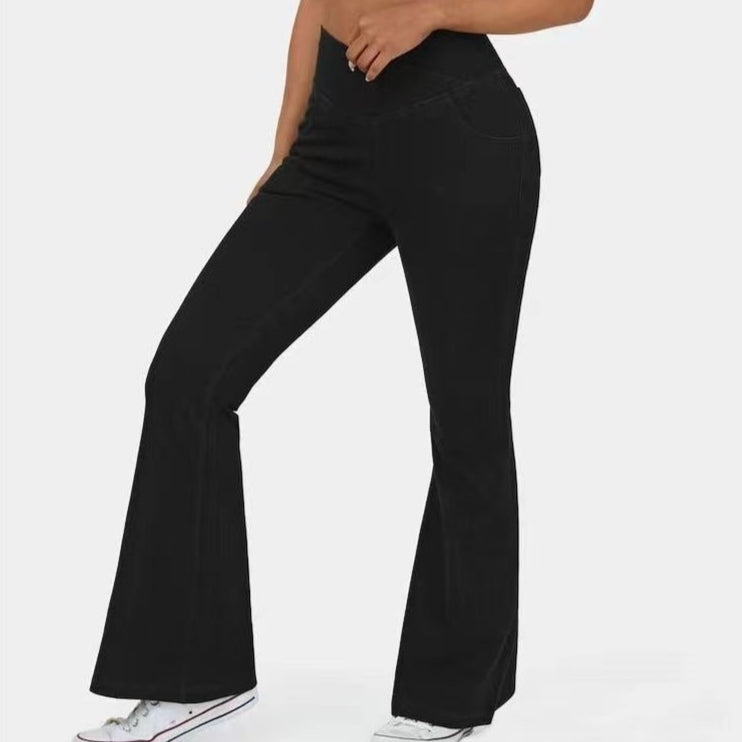 Jeans de croix évasés pour femmes