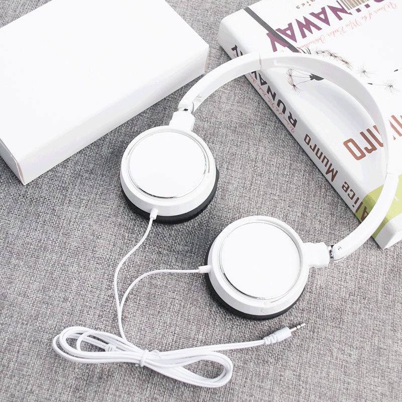 Téléphone portable Ordinateur et casque de musique