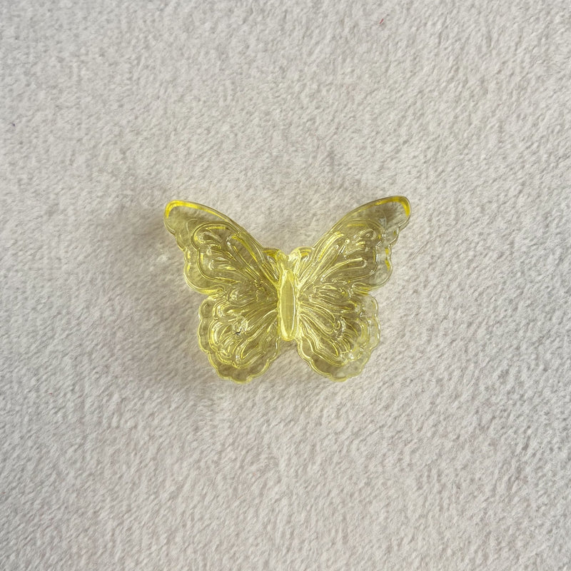 Perles de papillon acrylique détaillées